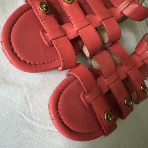 COACH Oleta Gladiator Turnlock ankle Sandals Flats Coral Leather sz 8B - Picture 2 of 7